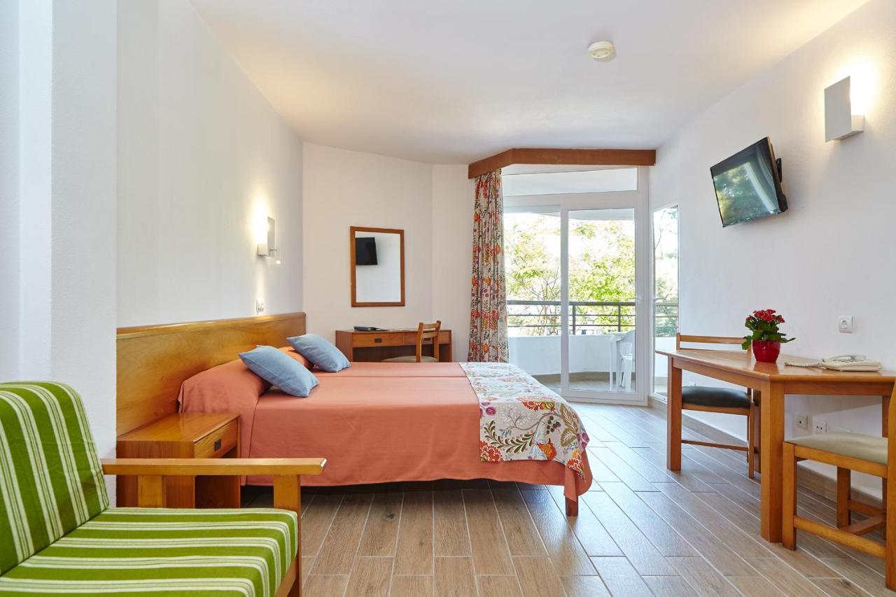 Sant Antoni de Portmany Apartamentos Ses Savines מראה חיצוני תמונה